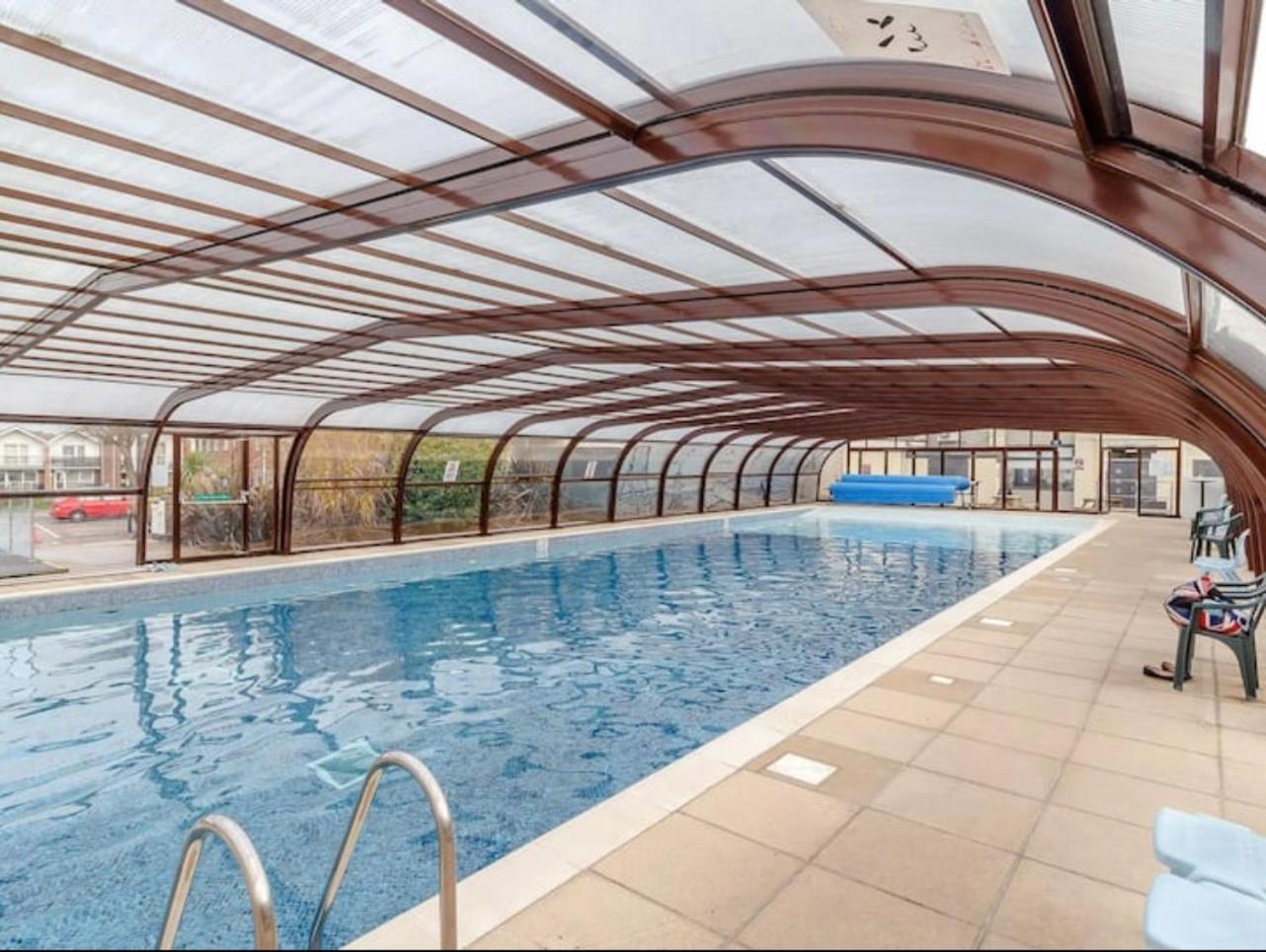 Villa Sea View 3-Bed Heated Pool Eat Bar Kids Park ローストフト エクステリア 写真